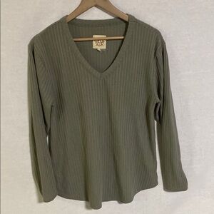 ChaserOlive Green Waffle Knit with Full-Length Sleeves